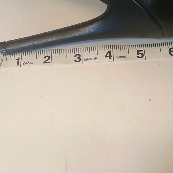 Isabella Rue Lace Up Heels Size 9 - Picture 10 of 10